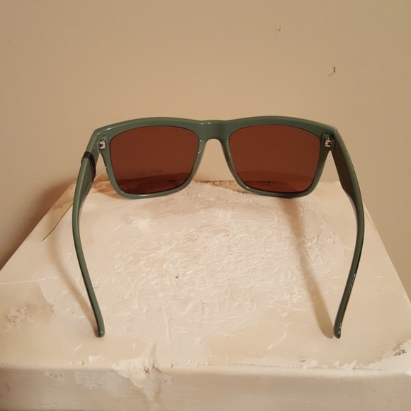 Sunglasses - Picture 3 of 7